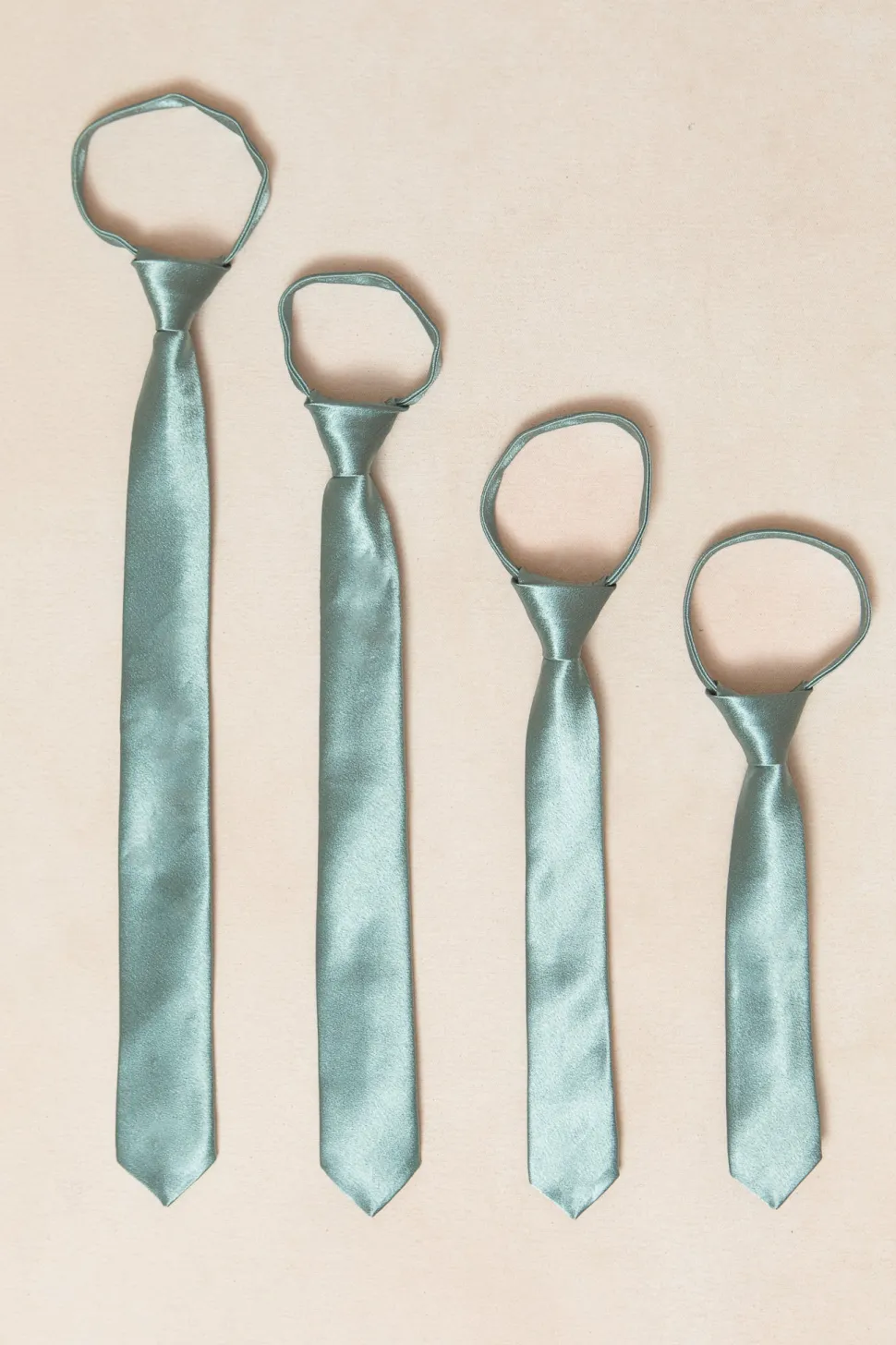 Boys Max Tie in Seaglass Satin