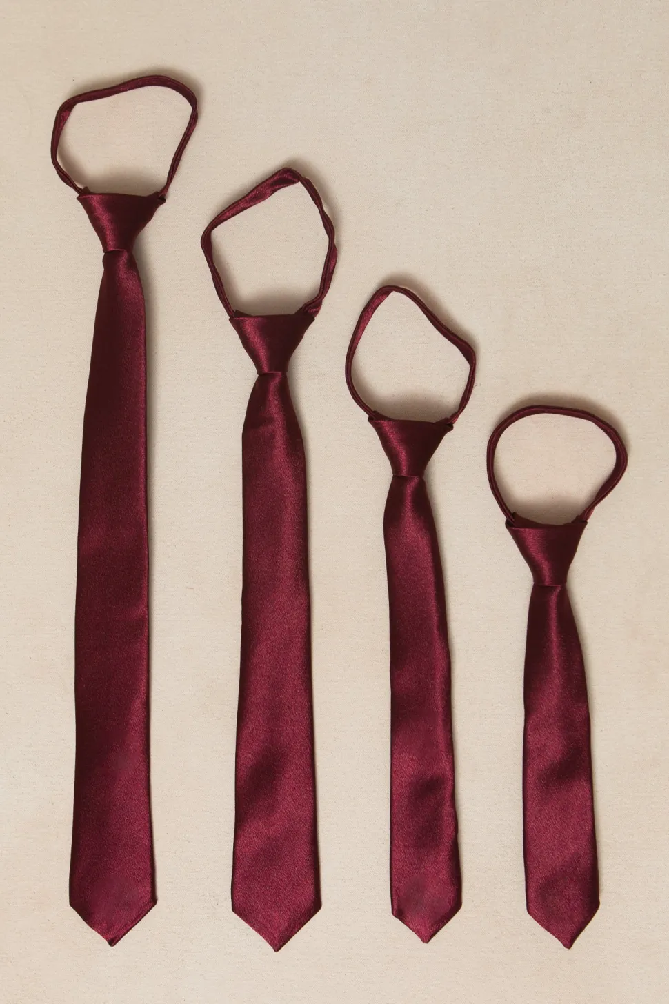 Boys Max Tie in Wine Satin