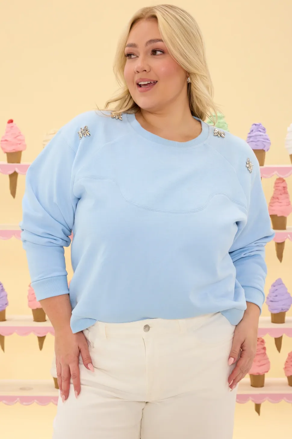 Casey Crewneck Sweatshirt in Light Blue