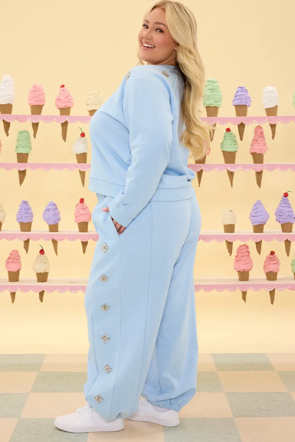 Casey Jogger Sweatpants in Light Blue