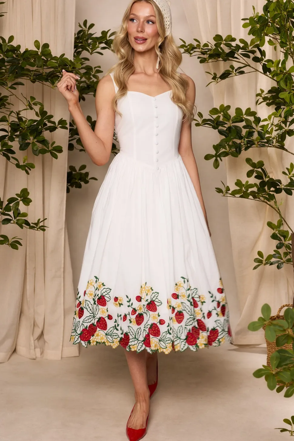 Clarissa Dress in Strawberry