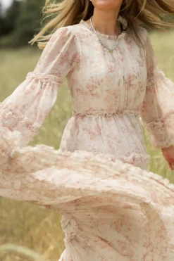 Geneva Dress in Banana Creme Aquarelle Fleur