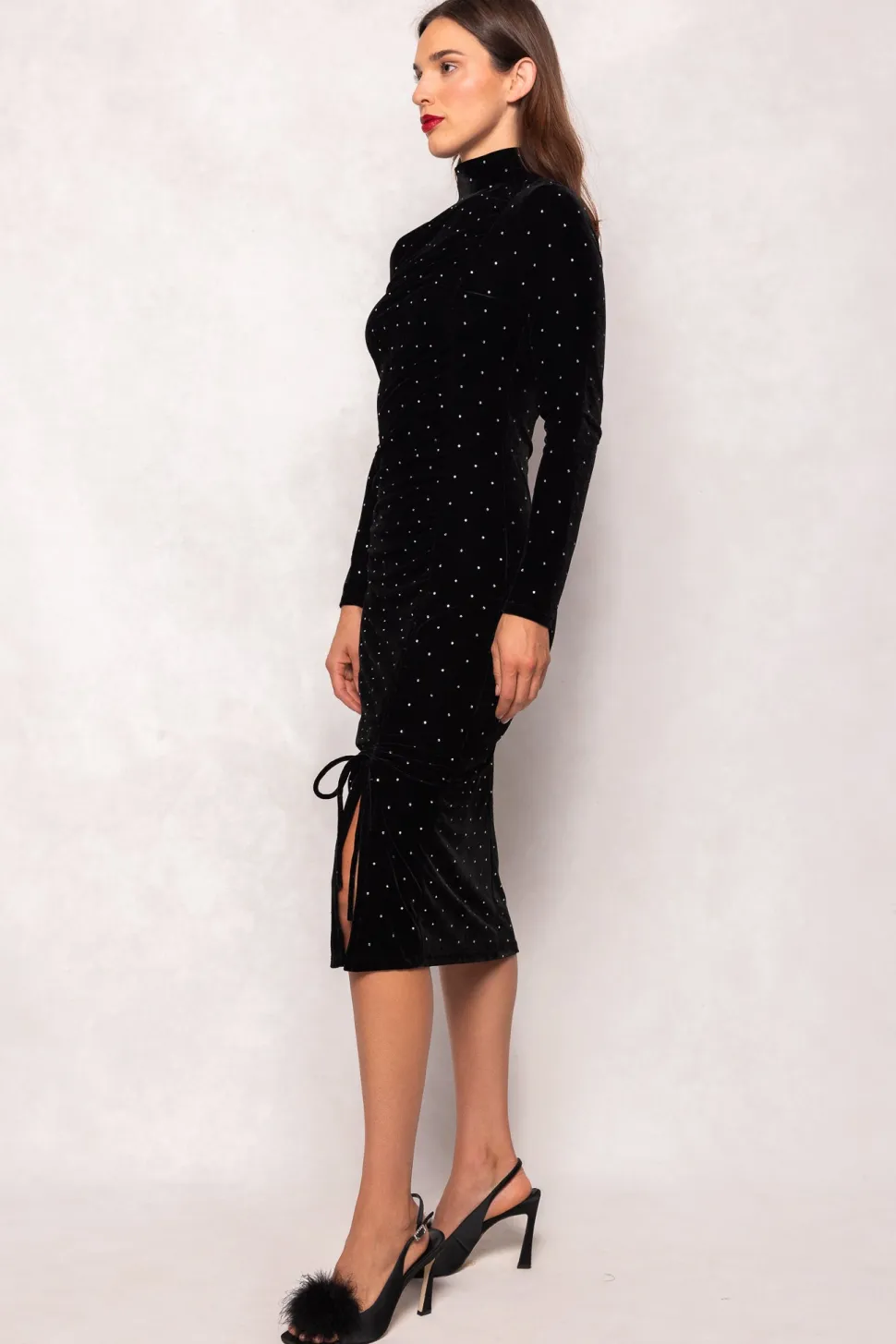 Hunter Dress in Black Velvet - Slightly Imperfect