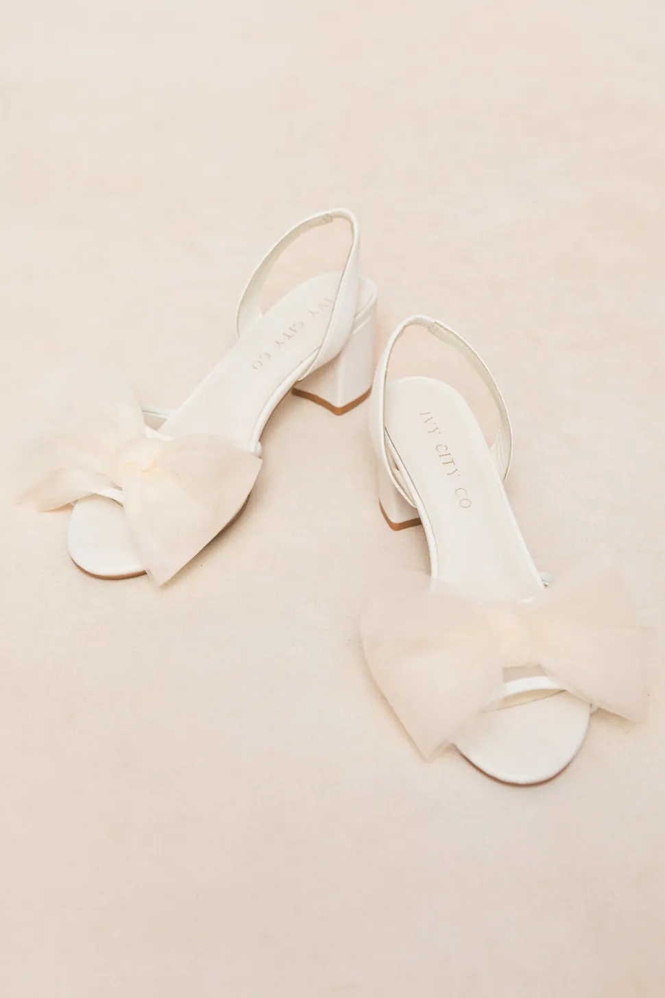 Ivy Bow Heel in White