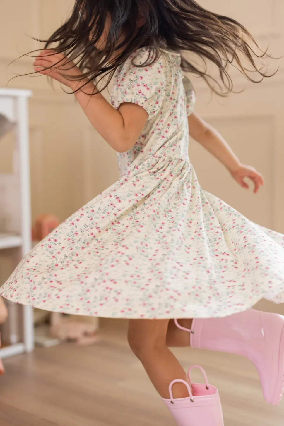 Mini Alayna Play Dress in Ivory Pansy Trellis