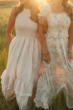 Presley Sleeveless Dress in Cream Gingham
