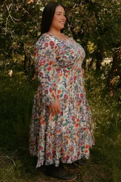 Selena Dress in Vivid Meadow