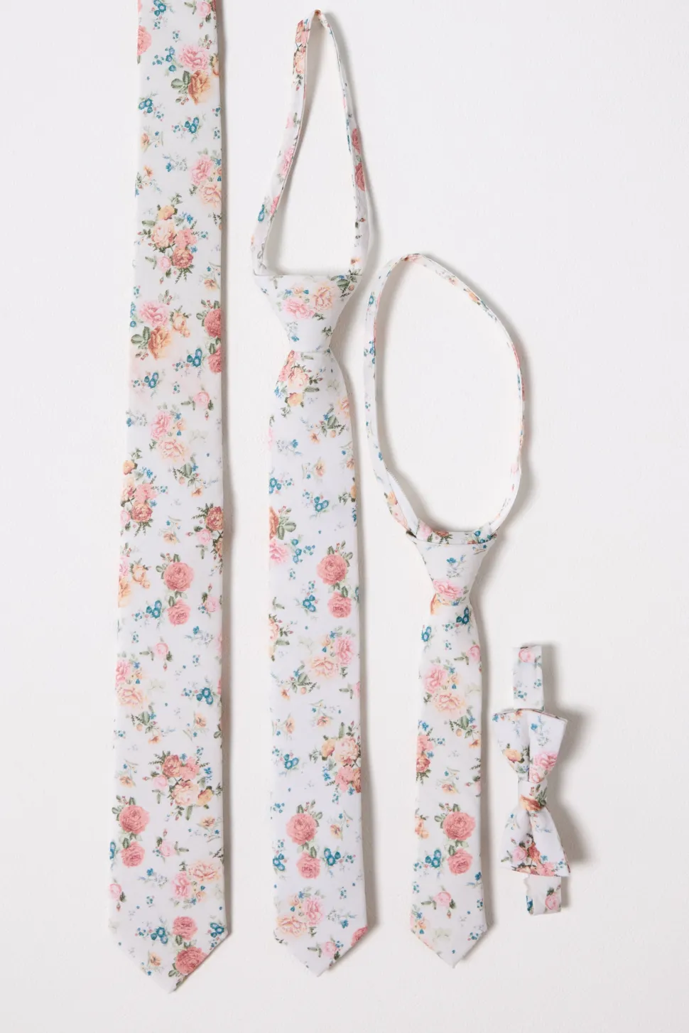 Ties in Countryside Peony Blossom