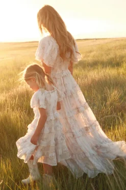 Winnie Dress in Bright White Wispy Wildflower